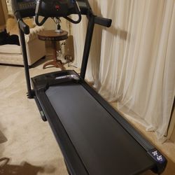 Horizon Fitness 7.0AT Studio Series Performance Treadmill 