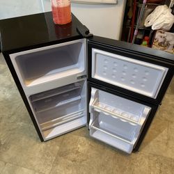 Small refrigerator