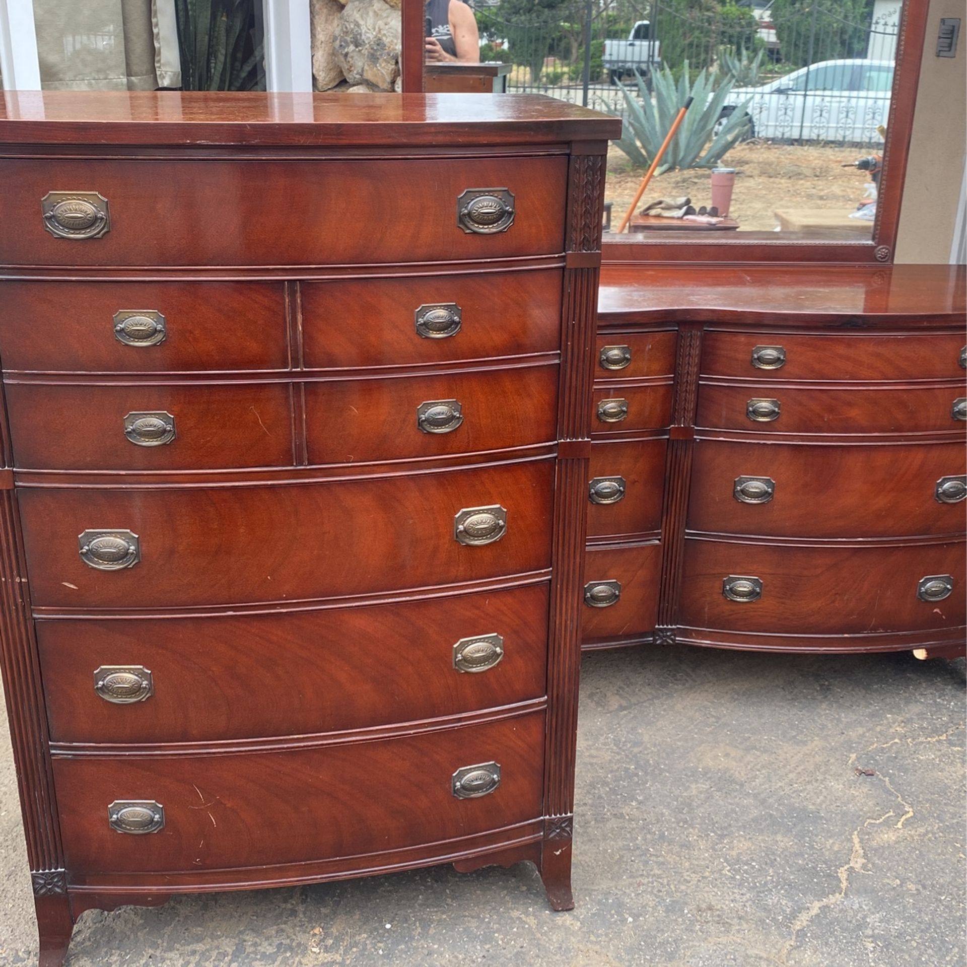 Vintage Drexel Bowfront Mahogany Dresser Set for Sale in Los Angeles, CA - OfferUp Vintage Drexel Bowfront Mahogany Dresser Set for Sale in Los Angeles, CA - OfferUp