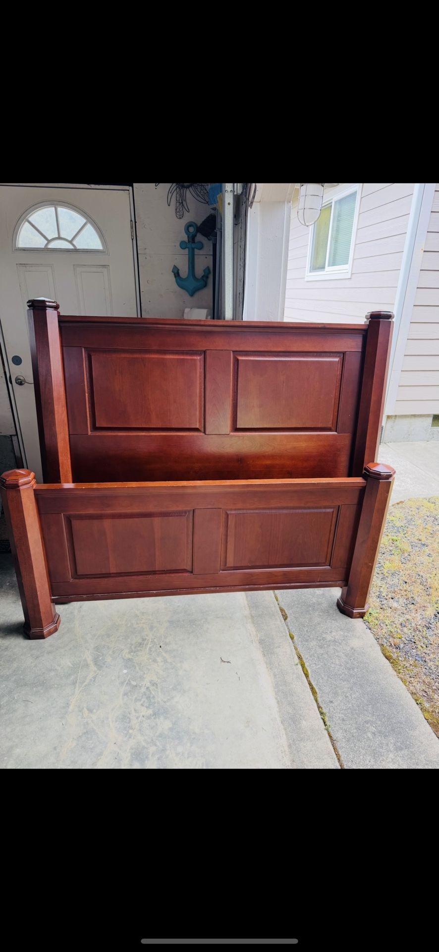 Queen bed Frame