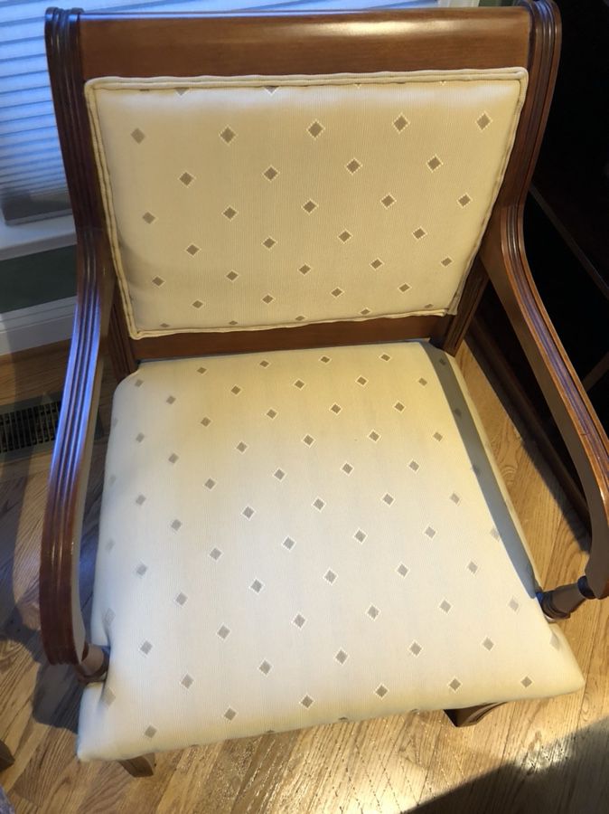 Pair of gorgeous Fairfield chairs - $80 each