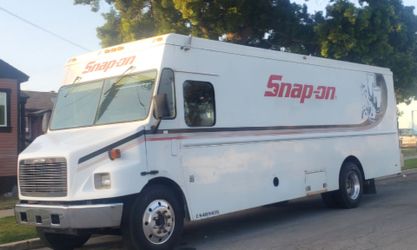 Snap on truck