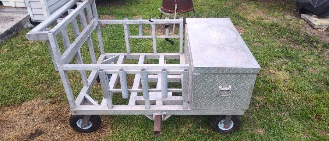 Aluminum fishing cart