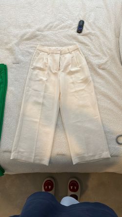 Aritzia Wilfred Effortless Crop