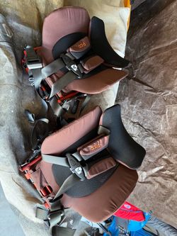 WayB pico travel car seats.