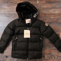 jacket for a child. 2–3–4 years.