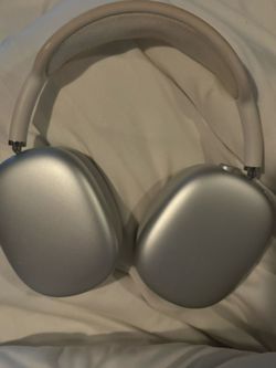 Apple AirPods Max  – Works Perfectly