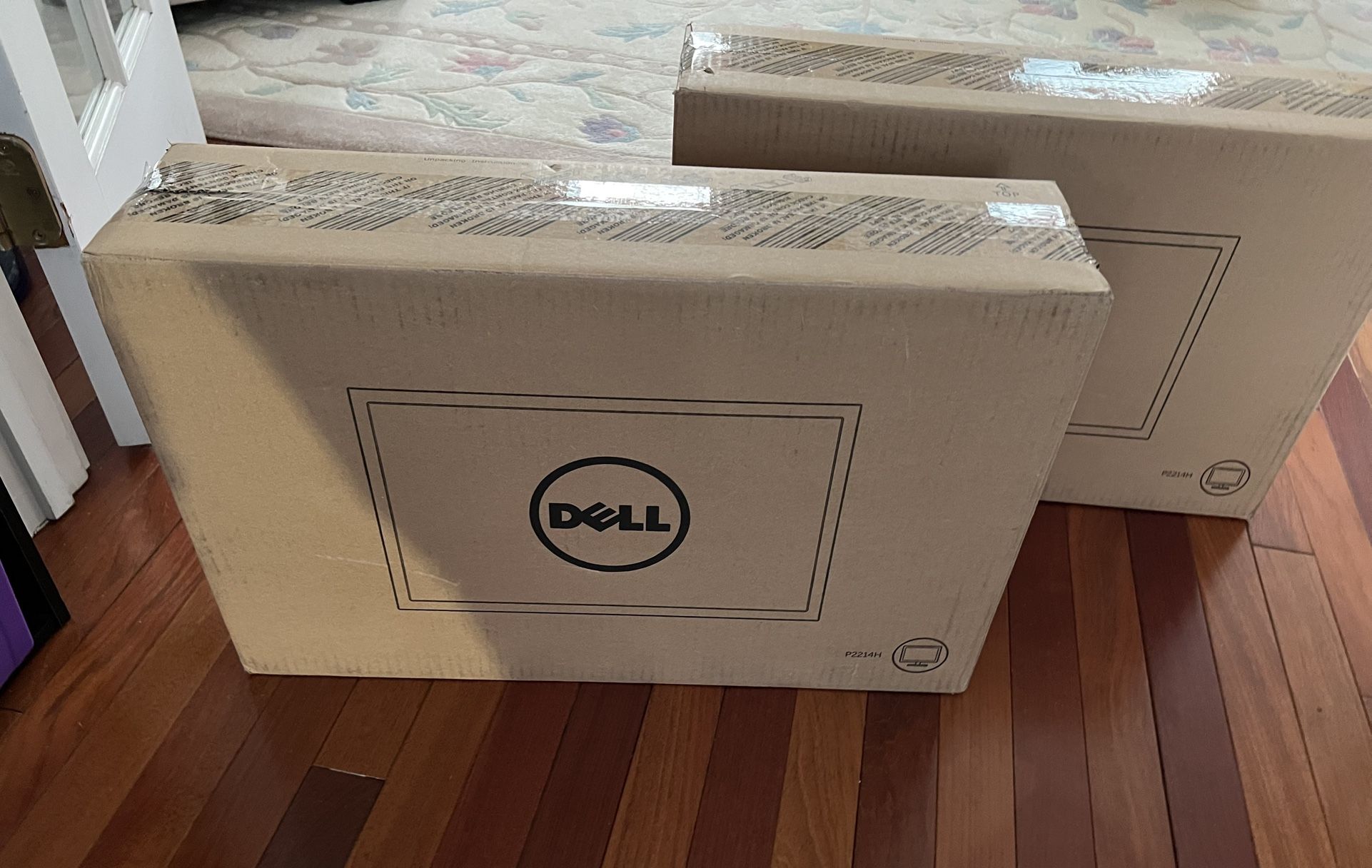 2 Dell P2214HB Full HD 22 inch LED Backlit Monitor, VGA, Display Port, DVI, New