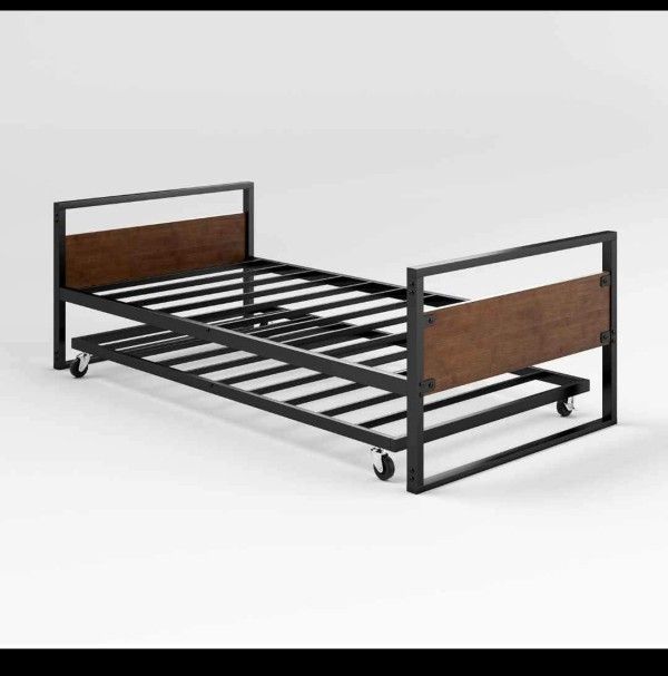 Daybed with Trundle, New in box( firm on Price