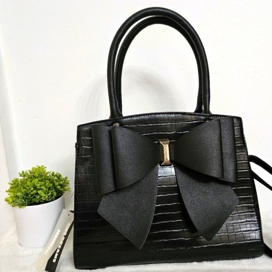 Like Dreams Classy Croc Embossed Bow Front Satchel/ Crossbody New with Tags