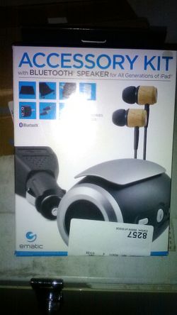 Accessory kit for all ipads w/blue tooth speaker