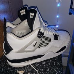 Jordan 4s Almost New In Box Goat Authentication Tag Size 9