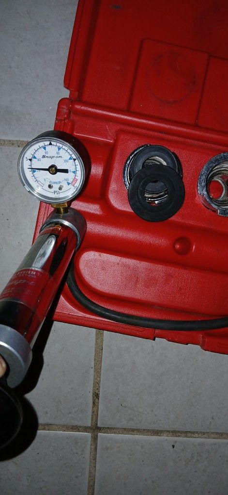 Snap On Tool. Check Radiator System