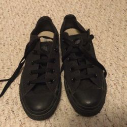 Converse New Size 6 Woman’s