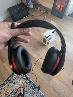 Gaming headset : Jeecoo V22 Gaming Headset for PC- Strong Bass Virtual 7.1 Sound- USB Headphones with Noise Cancelling Microphone RGB Lights