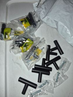 Black 1 3/4" Door Knobs