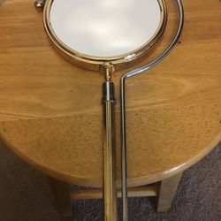 Magnifying Mirror 