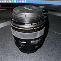 CANON LENS Ef 85mm F/1.8 USM