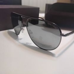 Tom's Aviator Sunglasses