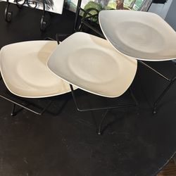 Base metálica para reuniones