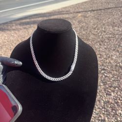 Cadena Con Diamantes Naturales 10k  38 Gramos