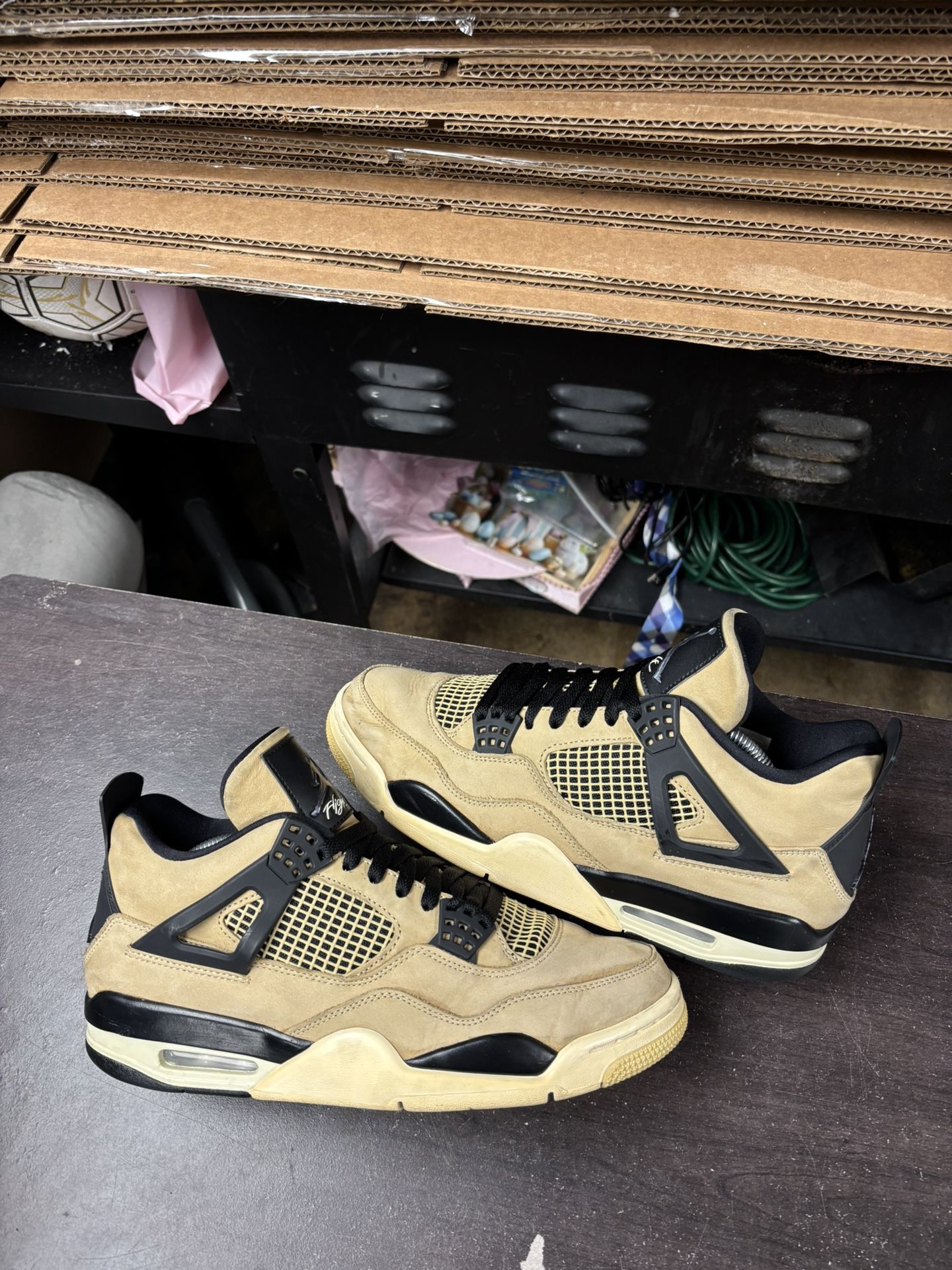 Air Jordan 4 Fossil Women’s