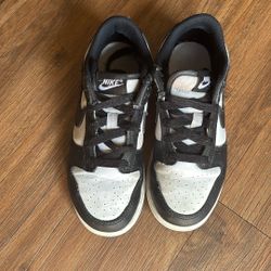 Nike Panda Dunk Low – Boys Size 1.5Y – $15 (Used)