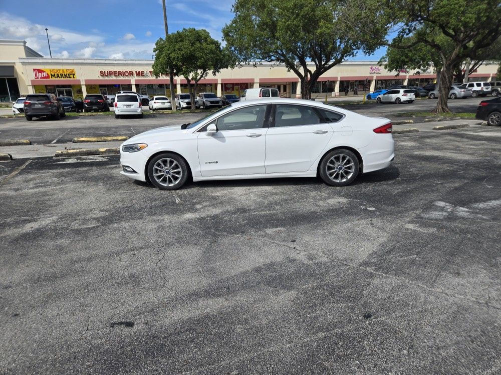 2017 Ford Fusion Hybrid