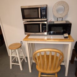 3 Microwaves For Sale No Plate Inside. 