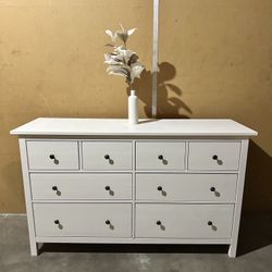 White IKEA Hemnes 8 Drawer Dresser