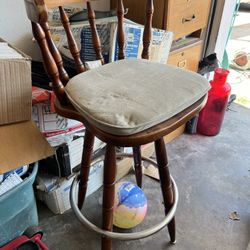 Solid Bar Stool 