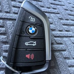 2018 BMW X1 OEM Key Fob 