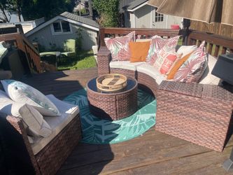 Round/circular 7 PSC sectional couch /table