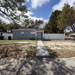 House 3/1 a minutos de de FIU