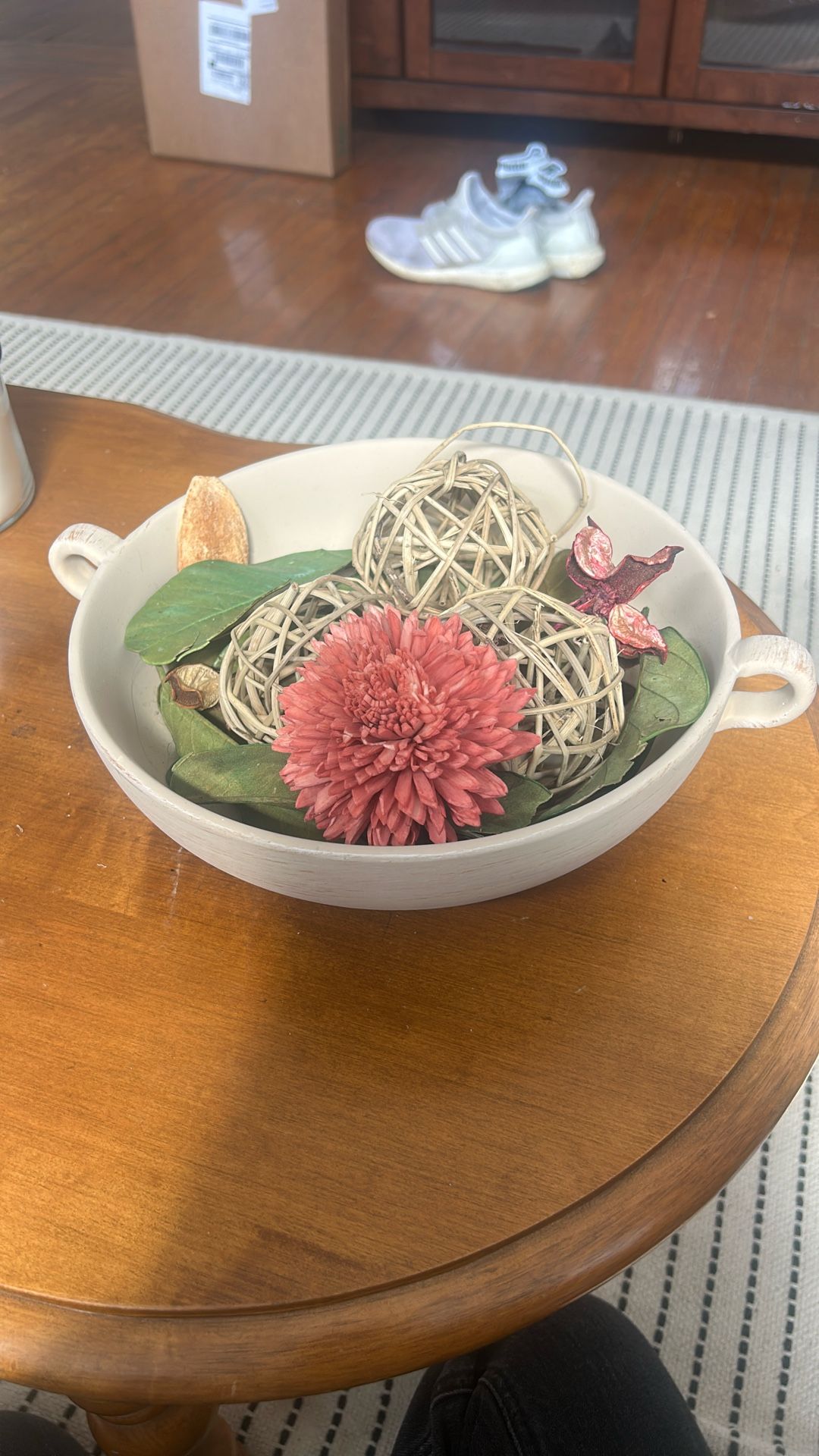 Living Room/Dining Room/Coffee table Centerpiece And Clay Bowl