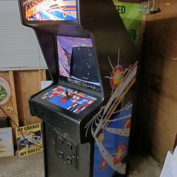Original 1979 Asteroids Arcade Game Plays 26 Games