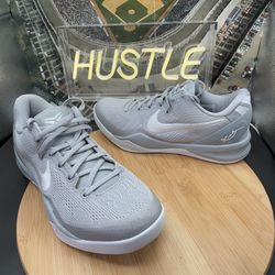 Nike Kobe VIII 8 Wolf Grey Men’s Size 8.5 Basketball Sneakers