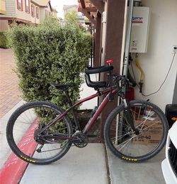 Specialized rock hopper Hard tail