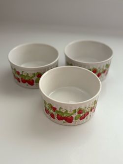 Set of 3 Vintage Action Strawberry Stoneware Ramekins