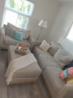Couch set ( 4 pieces)