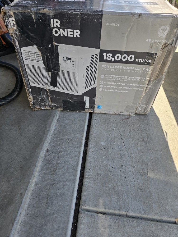 GE Window Air Conditioner 1800 BTU