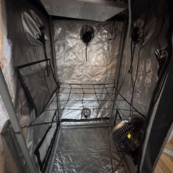 Ac infinity grow tent and gear