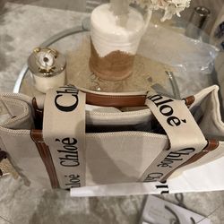 Women medium size WOODY TOTE BAG IN LINEN