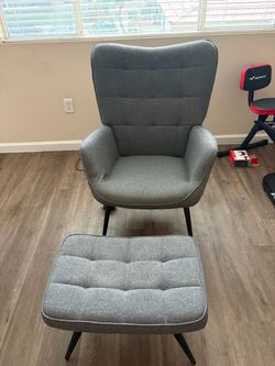 Brand new chair with stool