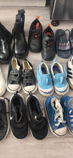 Used kids shoes size 7c-8c