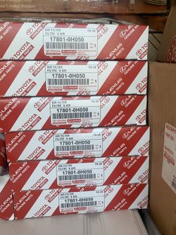 Genuine Toyota engine air filter for Camry and venza 2007 to 2017