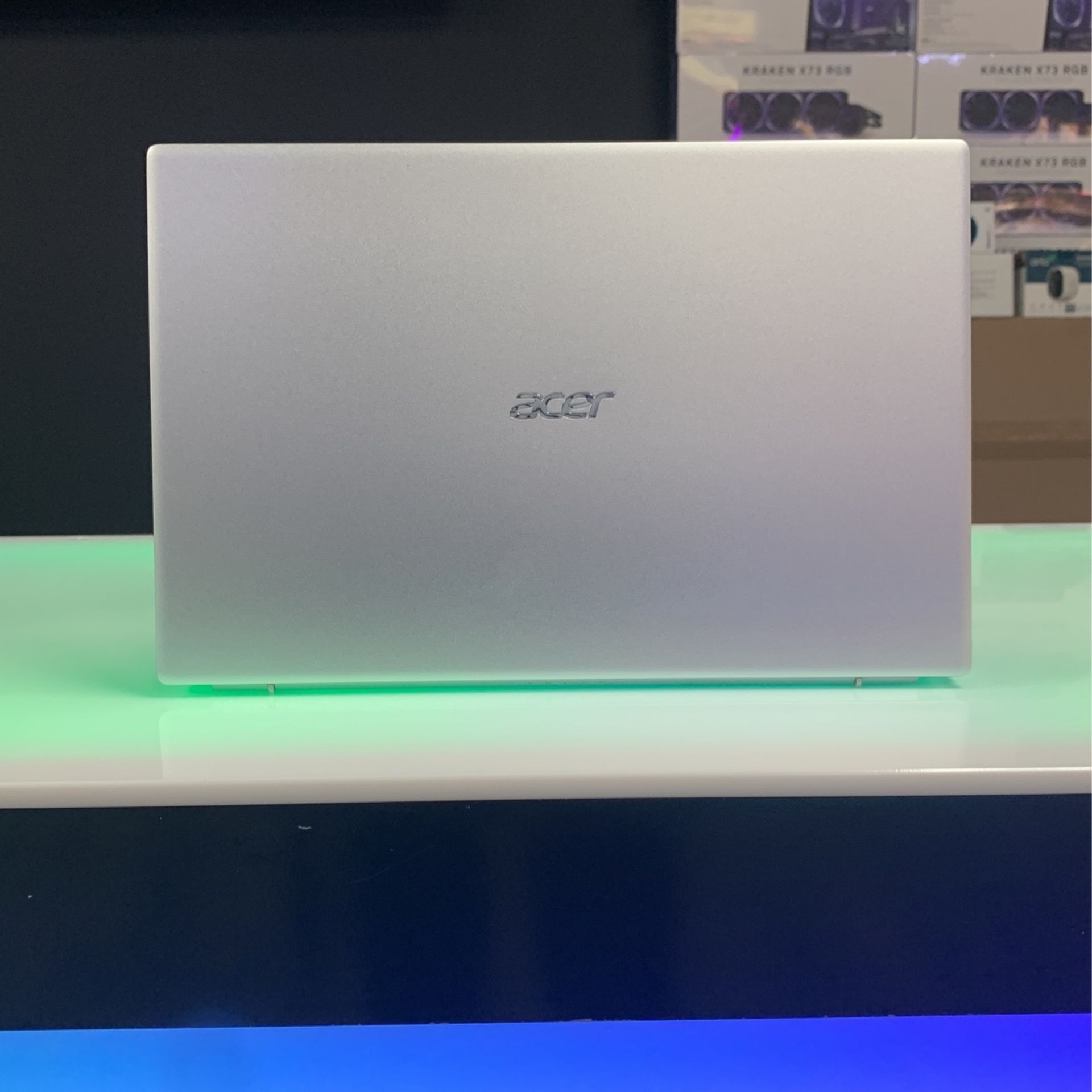 Acer Swift 3 AMD Ryzen 7 512GB SSD/8GB RAM New Open Box
