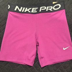 Nike Pro 