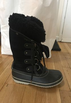 Sorel waterproof snow boots