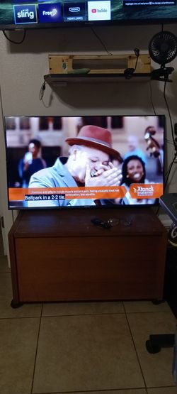 43" Hisense smart TV w/remote